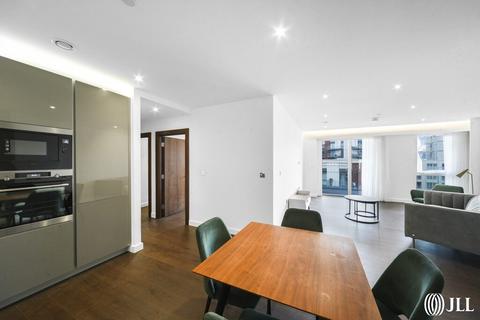 2 bedroom apartment to rent, Lexington Gardens London SW11