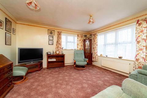 2 bedroom detached bungalow for sale, Georges Avenue, Whitstable, CT5