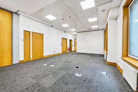 Office to rent, 15-17 Throgmorton Avenue, London, EC2P 2AX