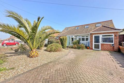 4 bedroom detached bungalow for sale, Clarence Avenue, Margate