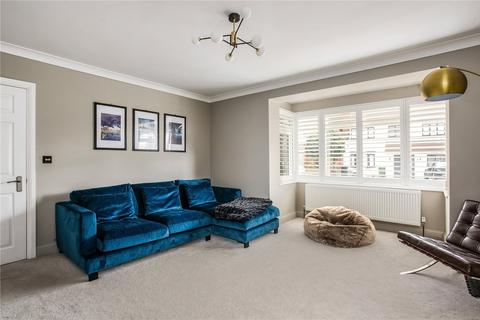 3 Newlyn Close, Bricket Wood, St Albans, AL2 3UP