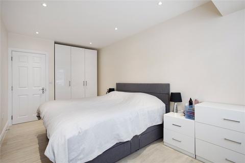 3 Newlyn Close, Bricket Wood, St Albans, AL2 3UP