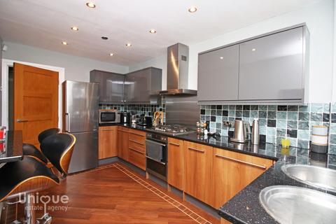 128 Condor Grove, Blackpool, FY1 5QY