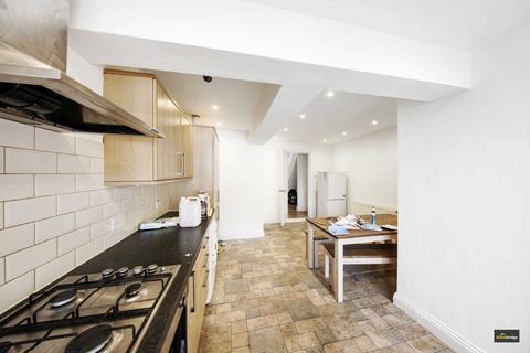 5 bedroom terraced house for sale, St Olaves Road, East Ham, E6 2PA