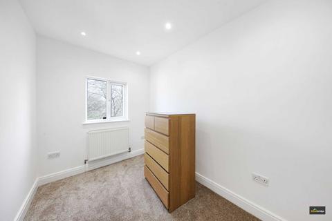 5 bedroom terraced house for sale - St Olaves Road, East Ham, E6 2PA
