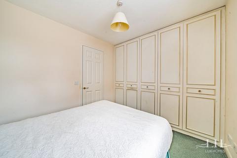 38 Rural Close, Hornchurch, RM11 1FH