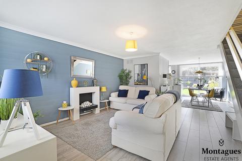 25 Highfield Green, Epping, CM16 5HD