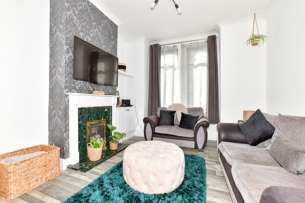 Margate Road, Ramsgate, Kent 2 bed terraced house for sale £225,000