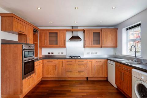 4 bedroom house to rent, Regent Mews, Sovereign Park, York, YO26