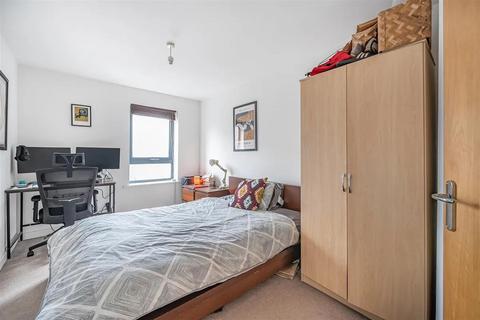 2 bedroom flat to rent, Thessaly House, SW8