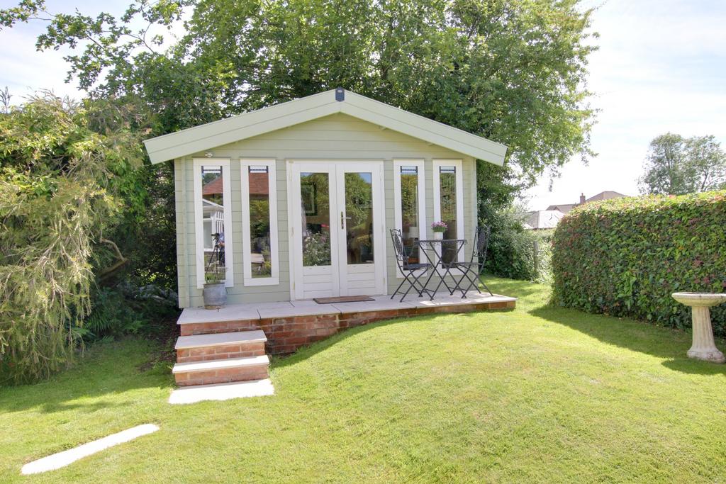 Summer house/office