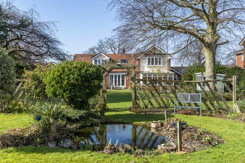 5 bedroom detached house for sale, Holly Hill Lane, Sarisbury Green, Southampton, Hampshire. SO31 7AE