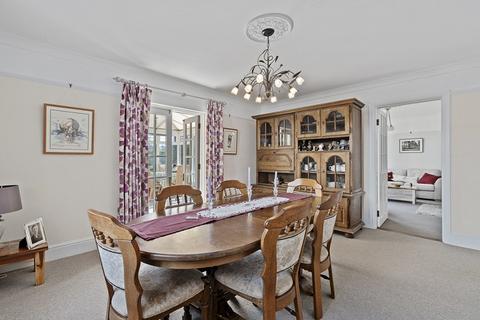 5 bedroom detached house for sale, Holly Hill Lane, Sarisbury Green, Southampton, Hampshire. SO31 7AE