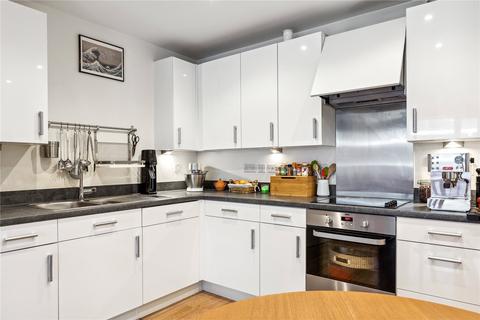 2 bedroom apartment for sale, Latchmere Street, SW11