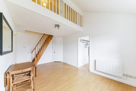 1 bedroom apartment for sale, Cleveland Grove, LONDON