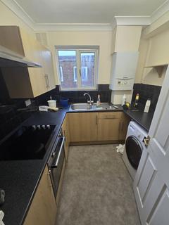 2 bedroom flat to rent - Shenley Road, Borehamwood WD6
