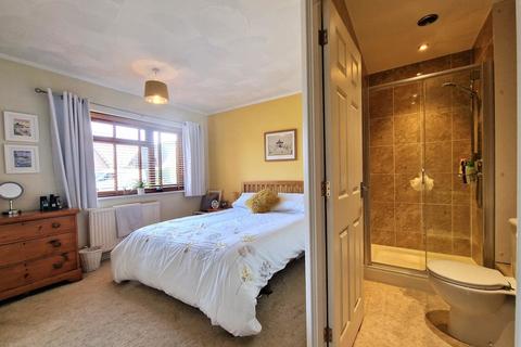 49 Lockhart Road, Ellingham, Bungay, NR35 2HB