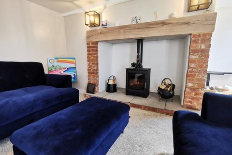 2 bedroom cottage for sale, Broad Street, Bungay