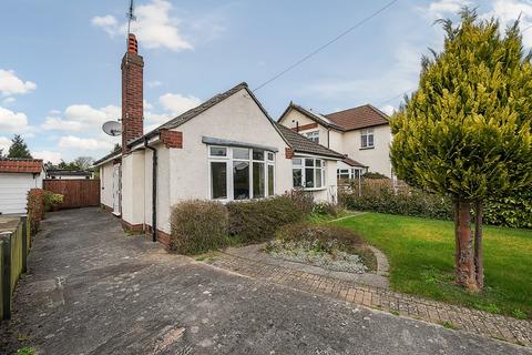 24 Chescombe Road, Yatton, Bristol, BS49 4EN
