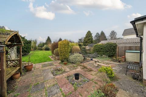 24 Chescombe Road, Yatton, Bristol, BS49 4EN