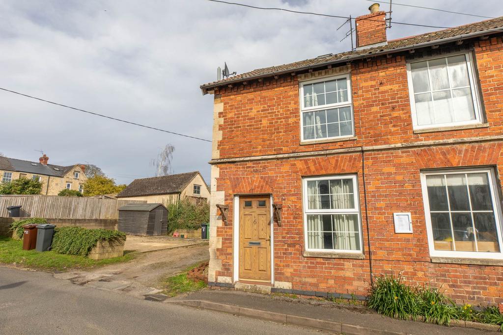 Foxmoor Lane, Ebley, Stroud, GL5 2 bed terraced house for sale £249,500