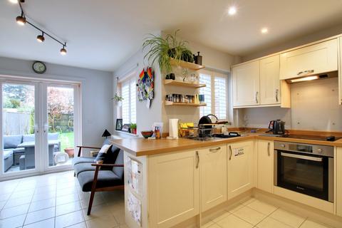 8b Ash Close, Romsey, SO51 5RX