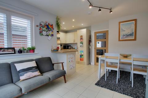 8b Ash Close, Romsey, SO51 5RX