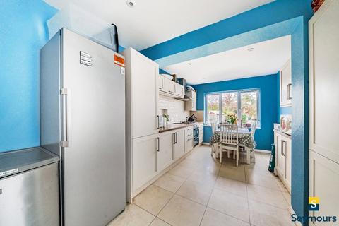 46 Saffron Platt, Guildford, GU2 9XZ