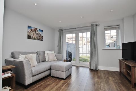 8 Foxleigh Grange, Bisley, Woking, GU24 9AQ