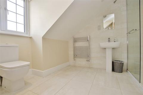 8 Foxleigh Grange, Bisley, Woking, GU24 9AQ