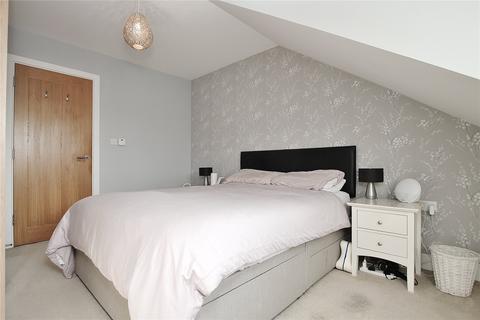 8 Foxleigh Grange, Bisley, Woking, GU24 9AQ
