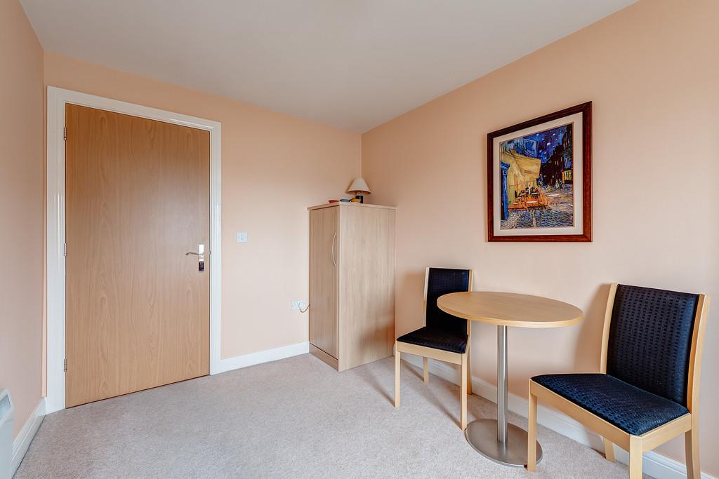404 Royal Plaza,2 Westfield Terrace(Interior)(6of26)