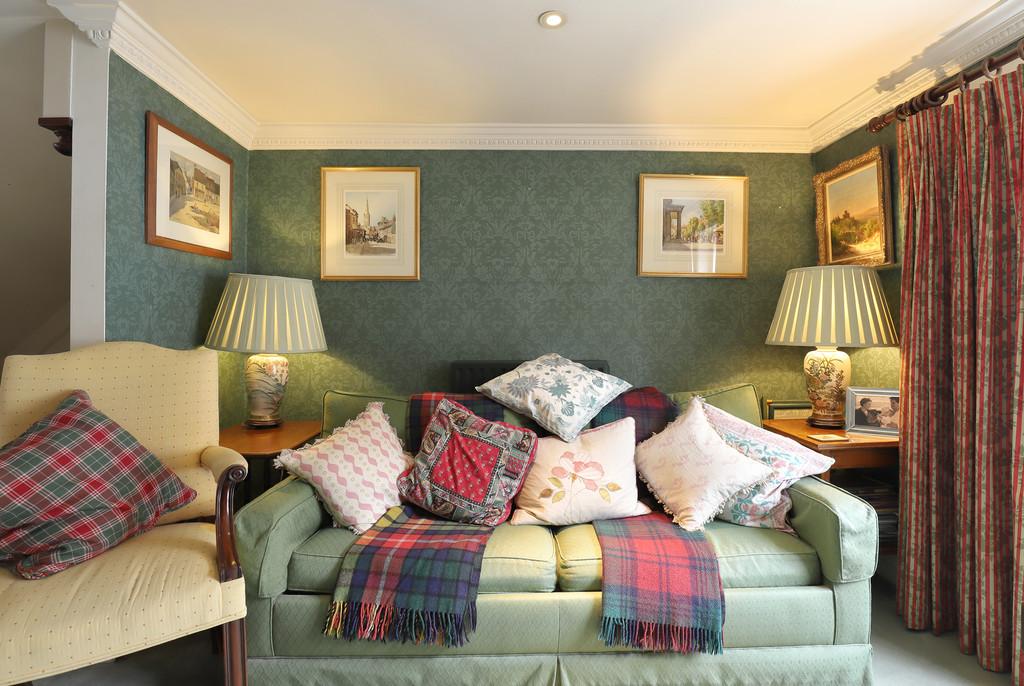 14 QH Sofa