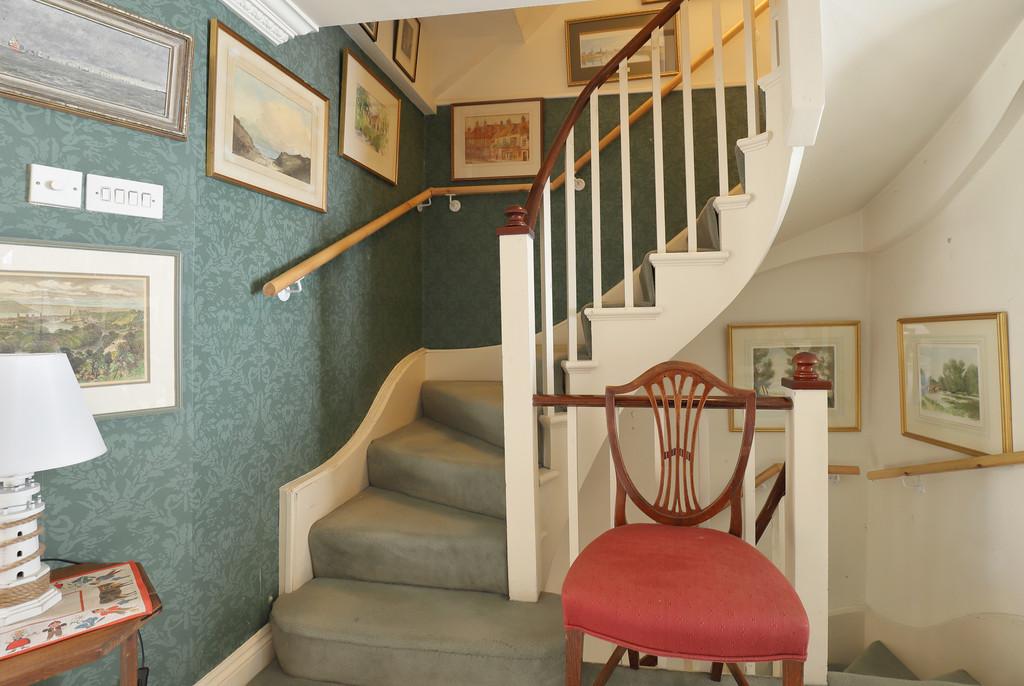14 QH Stairs