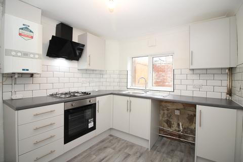2 bedroom end of terrace house to rent - Esk Street, Middlesbrough , Cleveland