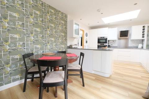 1 High Beeches, Orpington, BR6 6EE