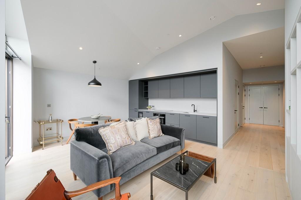 Flat 7 Carnaby Lofts