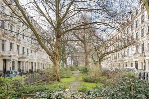 Flat 1, 11 Devonshire Terrace, London, W2 3DN