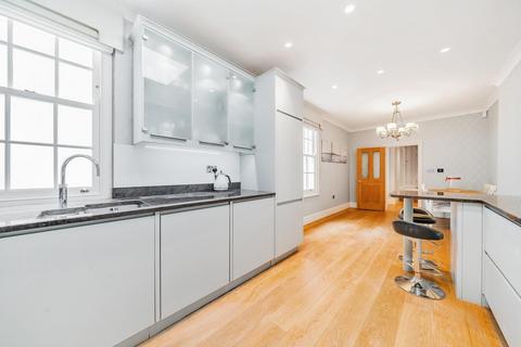 Flat 1, 11 Devonshire Terrace, London, W2 3DN