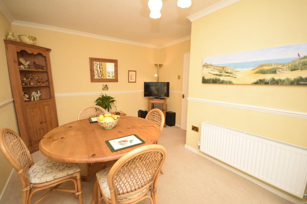 Dining Room/Bedroom 2