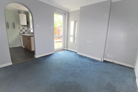 3 bedroom semi-detached house for sale, Levington Road, Ipswich, IP3