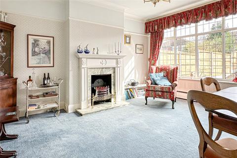 581 Broadway, Chadderton, Oldham, OL9 8DW