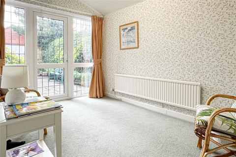 581 Broadway, Chadderton, Oldham, OL9 8DW