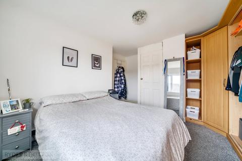 96 Abbey Road, Middleton, Manchester, M24 6HQ