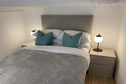 undefined, London W2