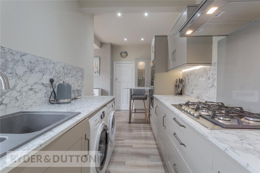 Kitchen / Dining