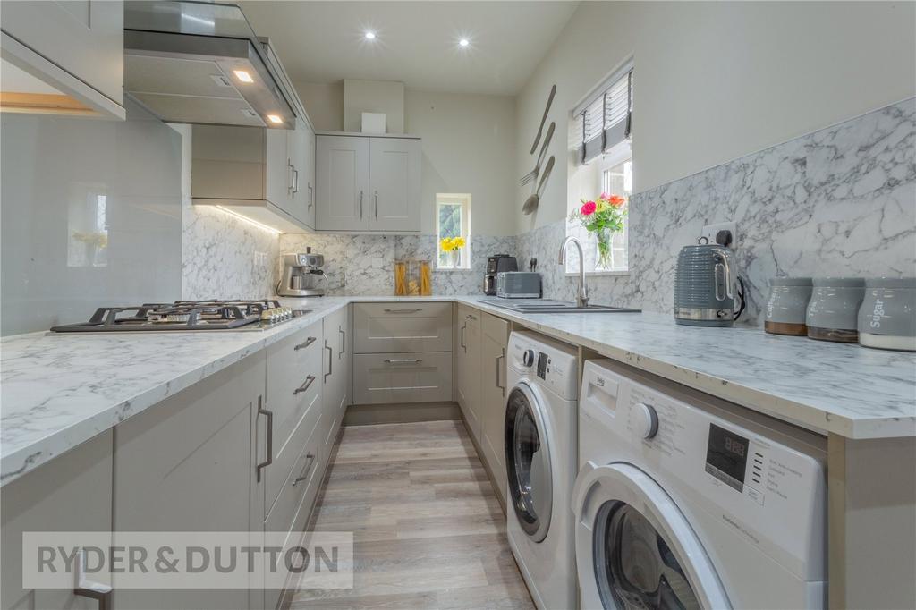 Kitchen / Dining