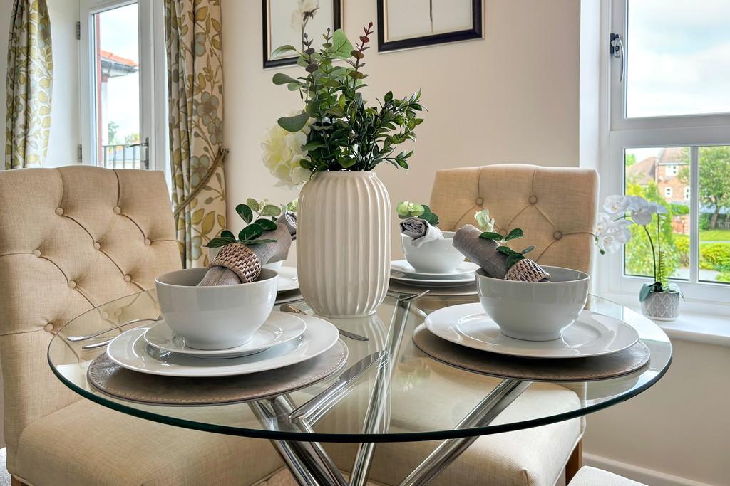 Bh apt 35 dining