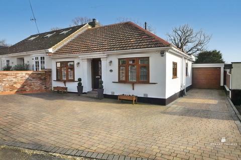 2 bedroom semi-detached bungalow for sale, Fairmead Avenue, Daws Heath