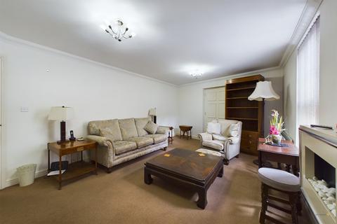 2 bedroom ground floor flat for sale, Beacon Mews, Beacon Street, Lichfield